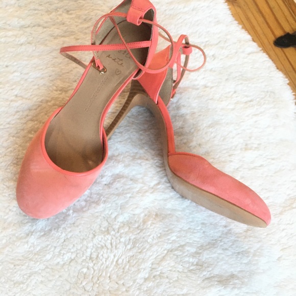 Banana Republic Hello Sole Mate - Picture 4 of 7